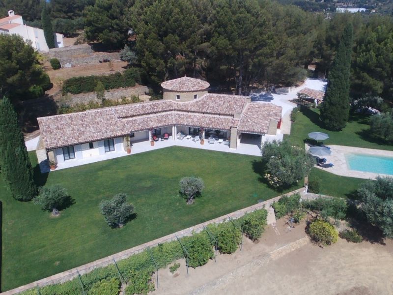 { "product_id": "090C", "uuid": "83BFBECC927BA3DC88E2A55D65FDC3E3", "run_date": "2019-07-20T110045+0200", "filename": "Bebop_2_2019-07-20T110800+0200_83BFBE.jpg", "media_date": "2019-07-20T110800+0200" }